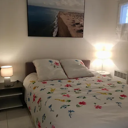 Appartement Au Centre De Bandol, Wifi, Clim Et Terrasse *
